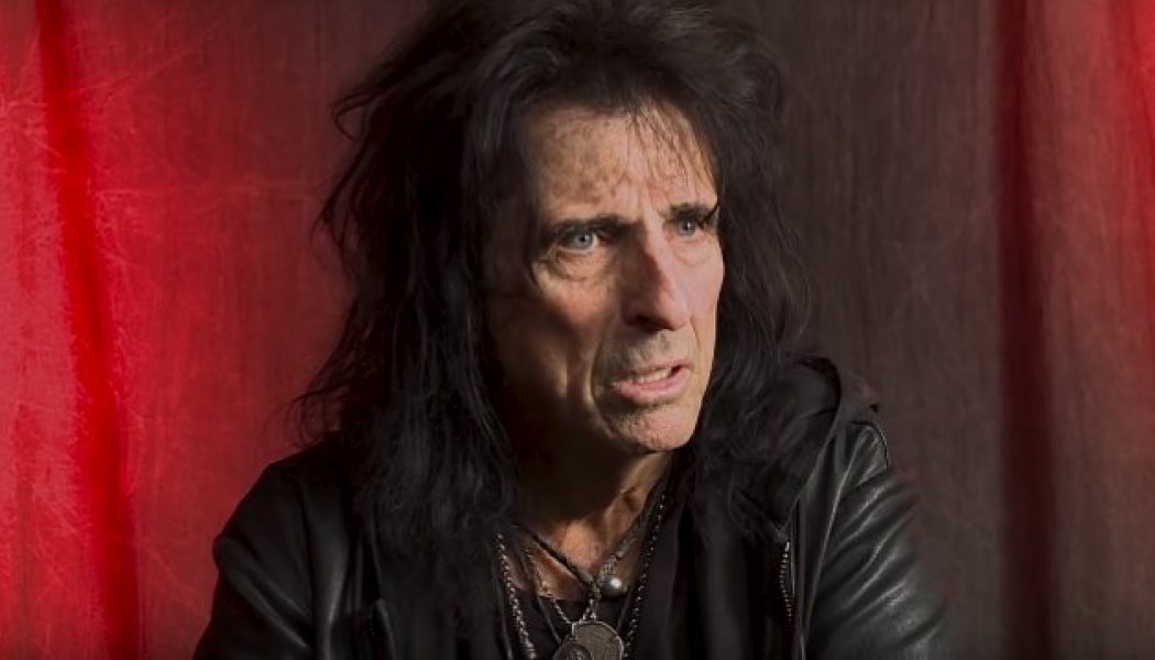 ALICE COOPER: METALLICA ‘Spoke For A Generation That Before Was A Little Bit Afraid To Say They Were Metal’