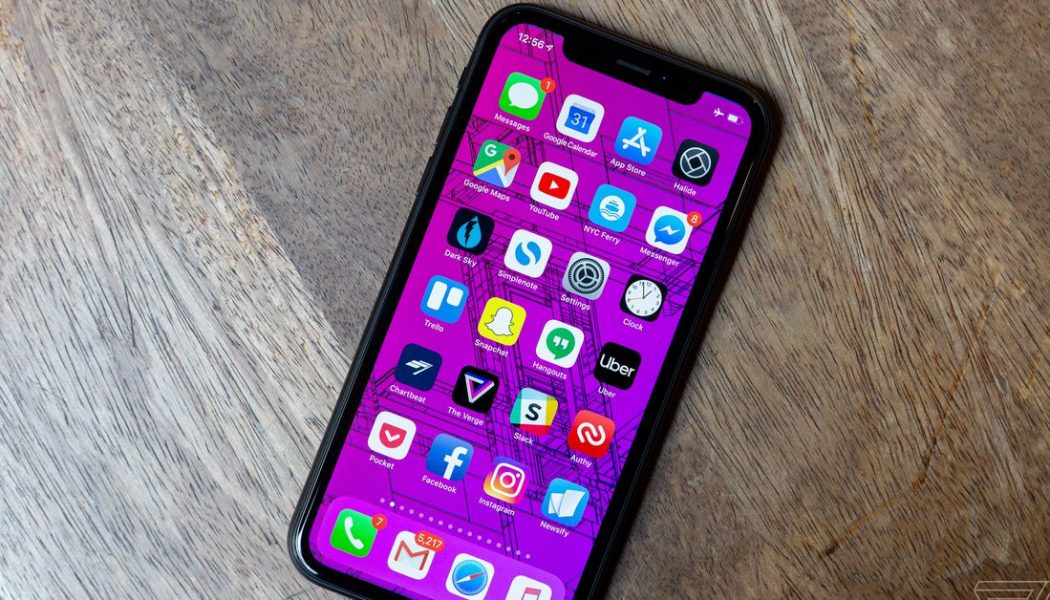 Apple now sells refurbished iPhone XRs