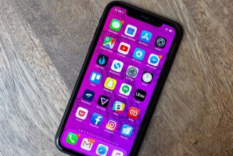 Apple now sells refurbished iPhone XRs