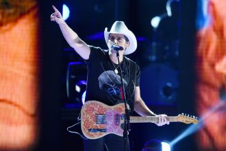 Brad Paisley Set for Full Production Arena Show From Nashville