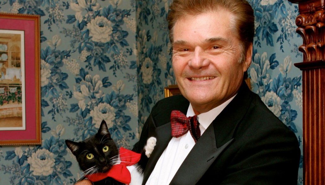 Fred Willard Tributes: Michael McKean, Harry Shearer, Steve Carell & More Honor Comedy Legend