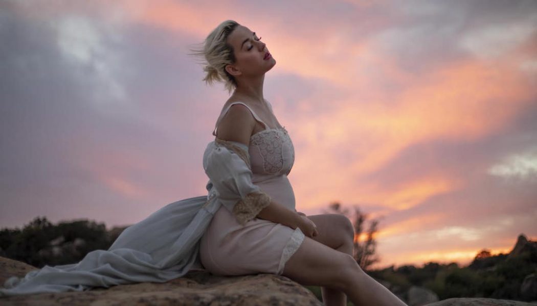 Katy Perry Drops Surprise New Single “Daisies”