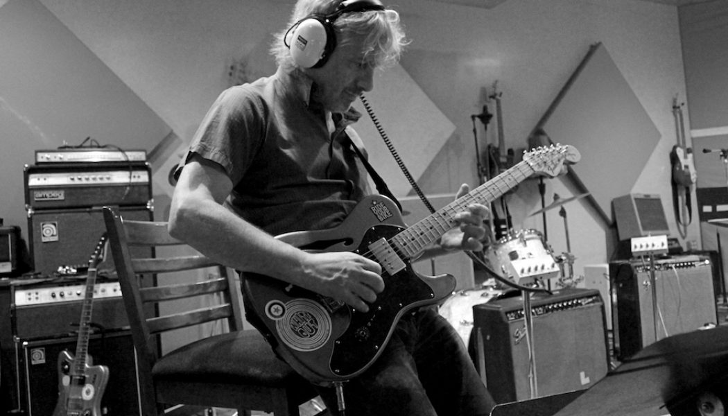 Lee Ranaldo Shares Cover of John Lennon’s ‘Isolation’