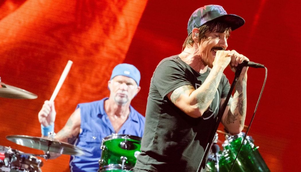 Lollapalooza Shares Red Hot Chili Peppers’ 2006 Concert from the Vault: Watch