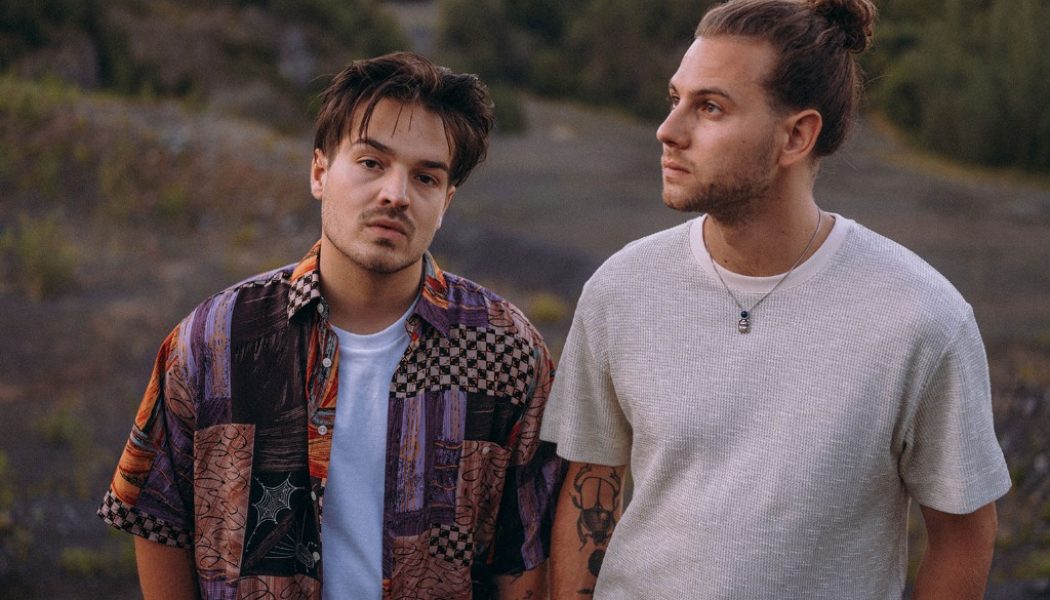 Milky Chance Raves About Working With Jack Johnson on ‘Don’t Let Me Down’ During Billboard Live At-Home