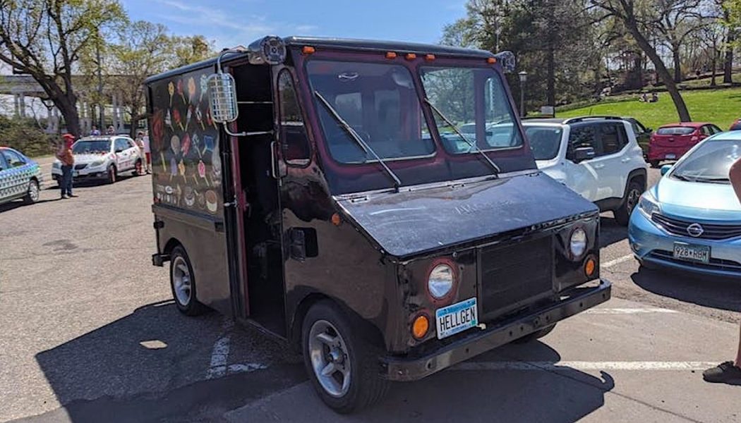 Minneapolis Ice Cream Truck Plays Extreme Metal, Serves No Ice Cream