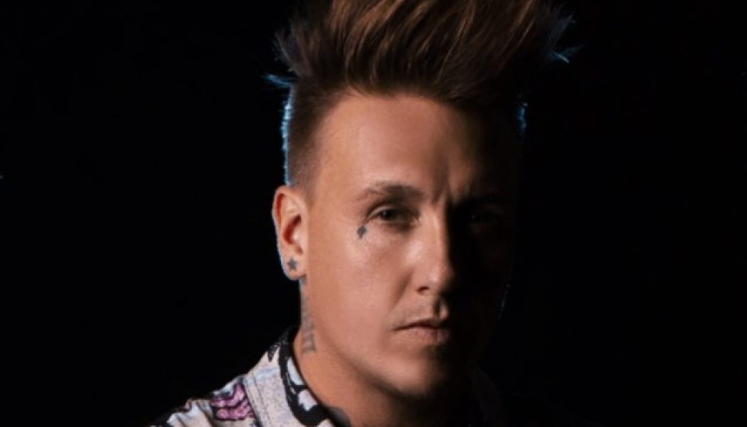 PAPA ROACH’s JACOBY SHADDIX On Finally Getting Sober In 2012: ‘It Got Real Dark For Me A Few Times Out There’