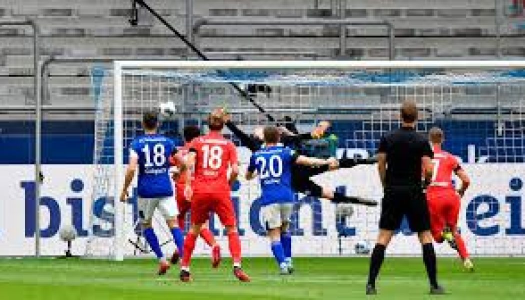 Sloppy Schalke Get Punished by Gritty Augsburg