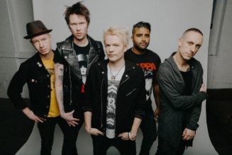 SUM 41: ’13 Voices B-Sides’ Available For First Time On Streaming Platforms