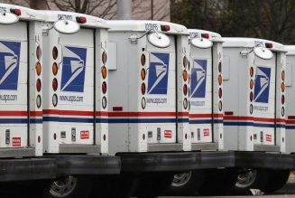 US Postal Service delays next-generation mail truck program due to pandemic