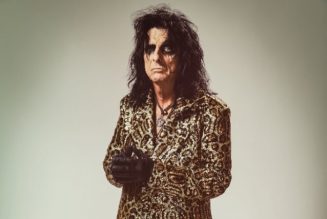 ALICE COOPER Says ‘It’s Kind Of Nice’ To Have A ‘Forced Vacation’ From Touring