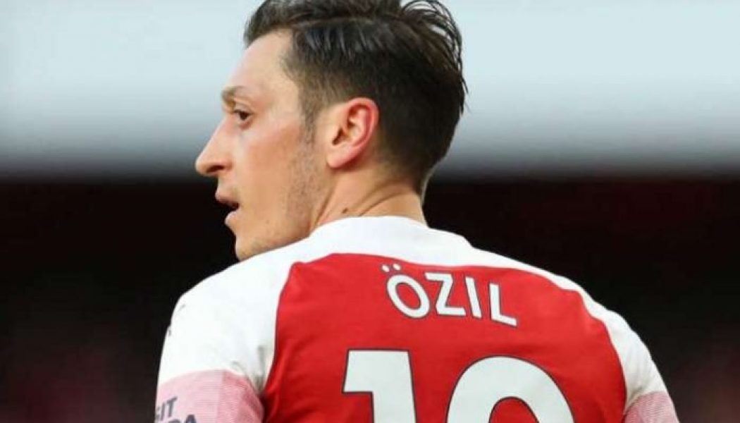 Arsenal eager to find buyer for Mesut Ozil