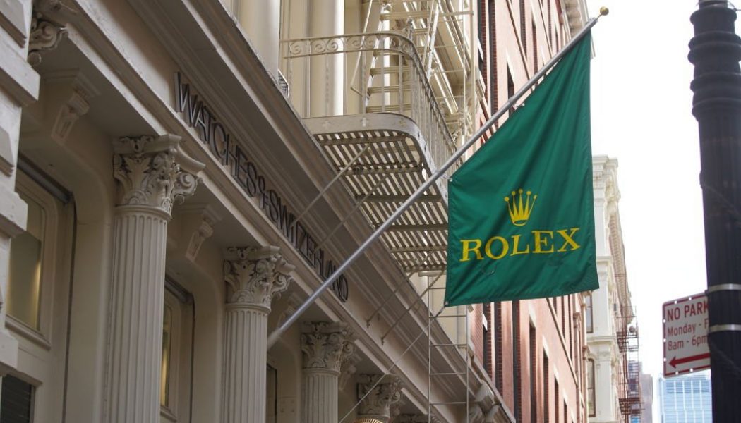 Correction: Looters Did Not Steal $2M Worth Of Watches From A Rolex Store