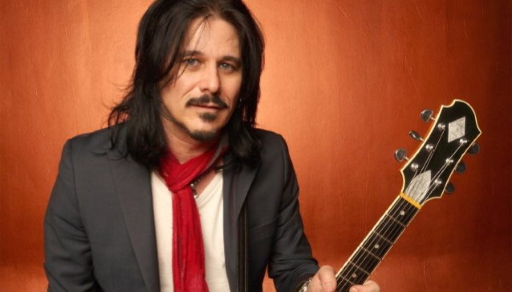 Ex-GUNS N’ ROSES Guitarist GILBY CLARKE Doesn’t Rule Out Autobiography