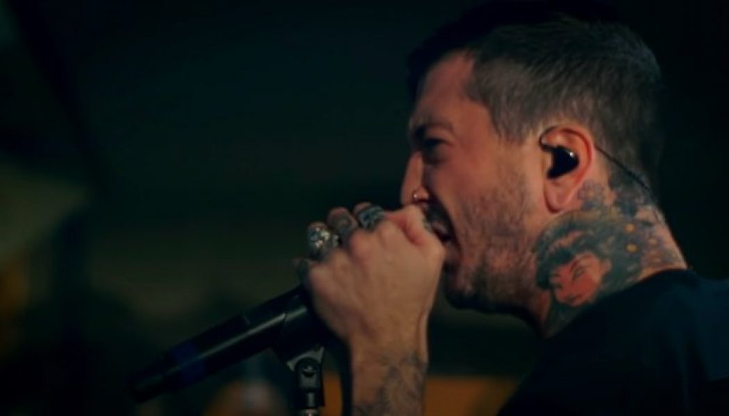 Ex-OF MICE & MEN Singer AUSTIN CARLILE On COVID-19 And GEORGE FLOYD Unrest: ‘None Of These Events Are Surprising’ To Jesus