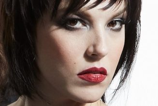 HALESTORM’s LZZY HALE Refuses To ‘Shut Up And Sing’: ‘Art Has Always Played A Role In Revolution,’ She Says