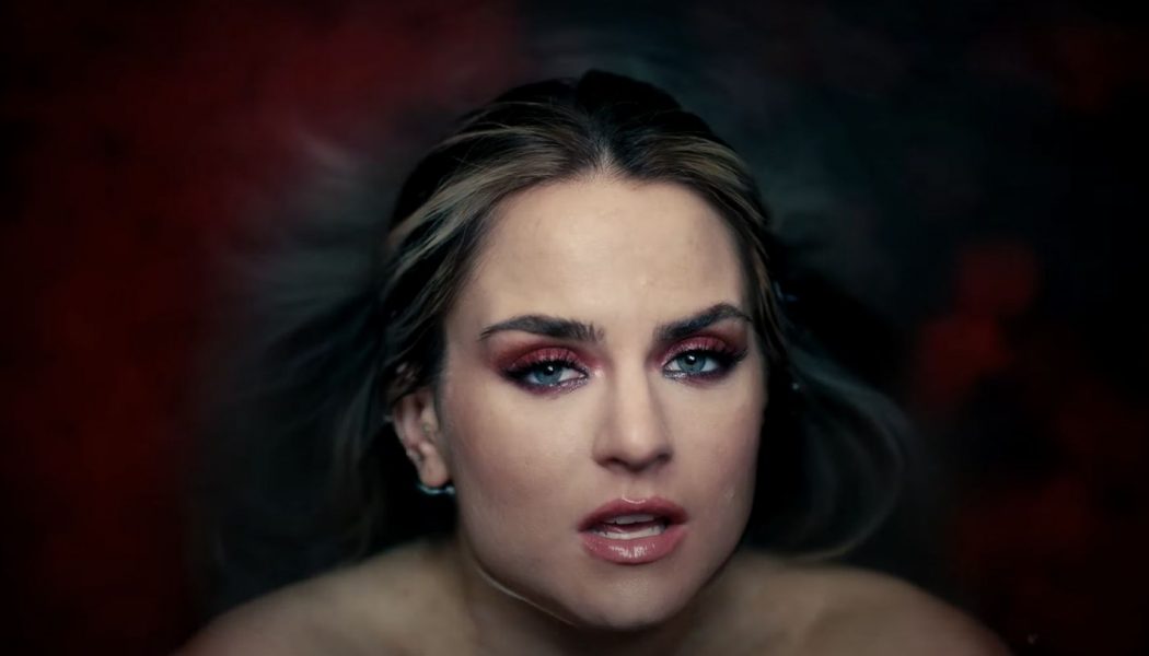 JoJo’s Intimate ‘Small Things’ Video Comes With A Powerful Note: ‘Black People Made Me Who I Am’