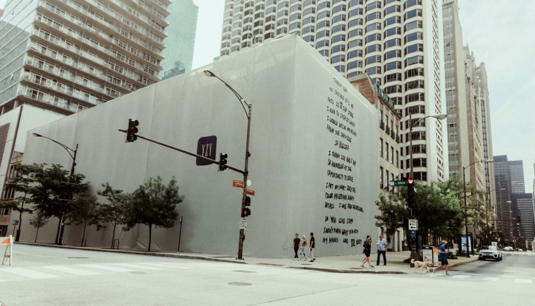 Kanye West Covers Chicago Gap Store With Open Letter