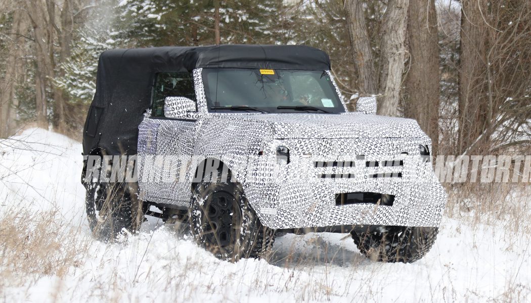 Spy Shots Show 2021 Ford Bronco’s Manual Transmission With Built-In Crawler Gear