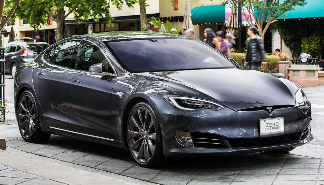 Tesla’s Model S is the first electric car with 400-mile range EPA rating