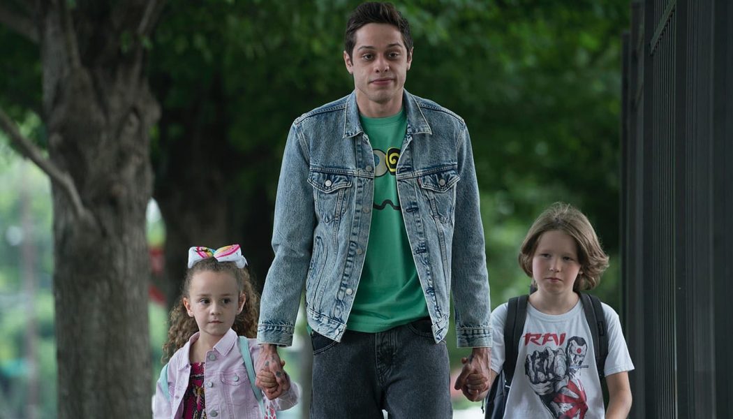 The King of Staten Island Turns Pete Davidson Into a Judd Apatow Archetype: Review