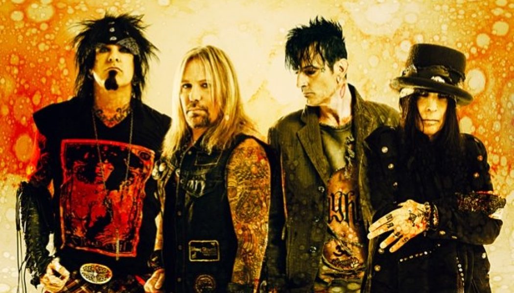 TOMMY LEE Says Success Of ‘The Dirt’ Movie ‘Brought In A Newer Audience’ For MÖTLEY CRÜE