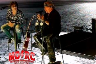 Watch Former GREAT WHITE Singers JACK RUSSELL And TERRY ILOUS Team Up For Livestreamed Acoustic Concert