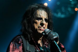 Alice Cooper Calls for U.S. Police Departments to ‘Weed Out the Bad Guys’