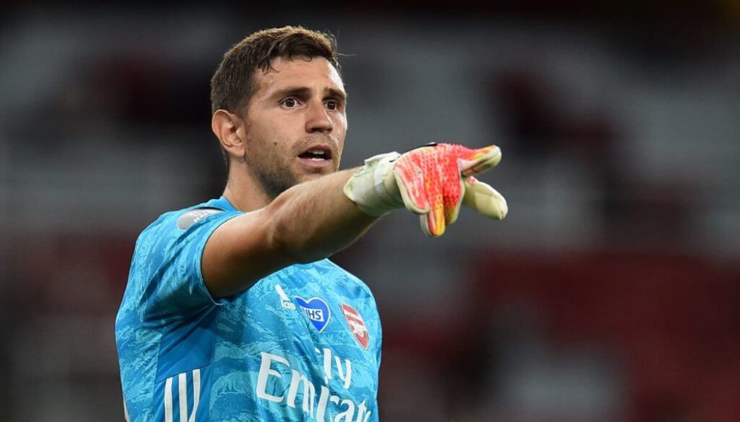 Arsenal goalkeeper sends two-word message to Watford striker