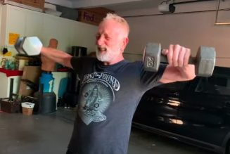 DEF LEPPARD: 30-Day Fitness Challenge With PHIL COLLEN