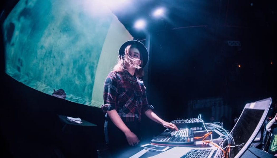 Dombresky Brings 90s House Flair to TOKiMONSTA’s “Come and Go”