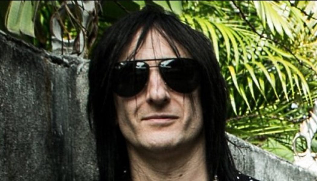 GUNS N’ ROSES’ RICHARD FORTUS Has Been Doing A Lot Of Session Work While In Quarantine