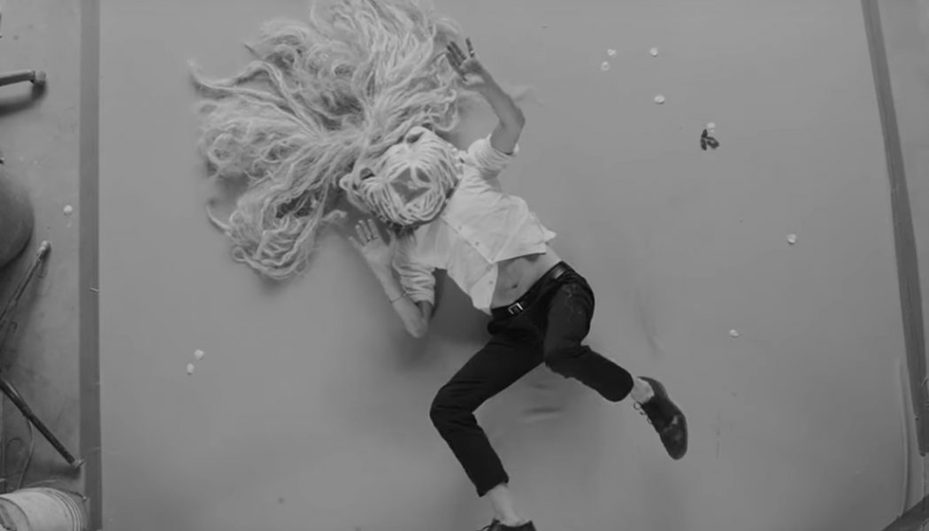 Matt Berninger Rolls Around in New Solo Video for ‘Distant Axis’