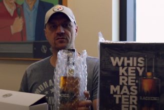 METALLICA: Unboxing Video For ‘Blackened’ Whiskey ‘Batch 100’ Box Set