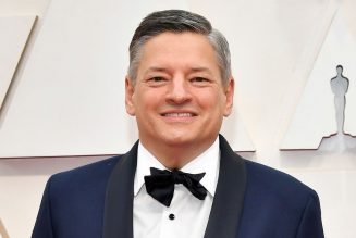 Netflix names content chief Ted Sarandos as co-CEO