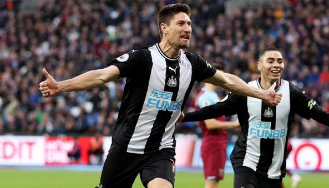 Newcastle United defender’s one-word reaction to Swansea City heroics