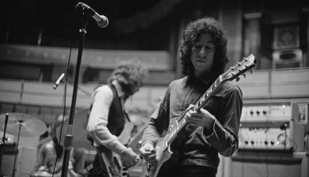 Peter Green, Original Fleetwood Mac Guitarist, Dies at 73