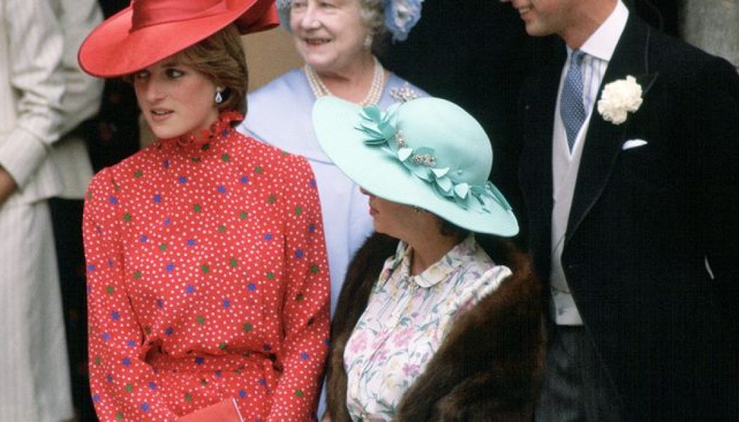 Princess Diana’s Favourite Shirt Style Is Trending This Summer