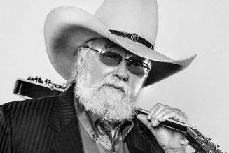 R.I.P. Charlie Daniels, “The Devil Went Down to Georgia” Singer and Fiddle Player Dies at 83