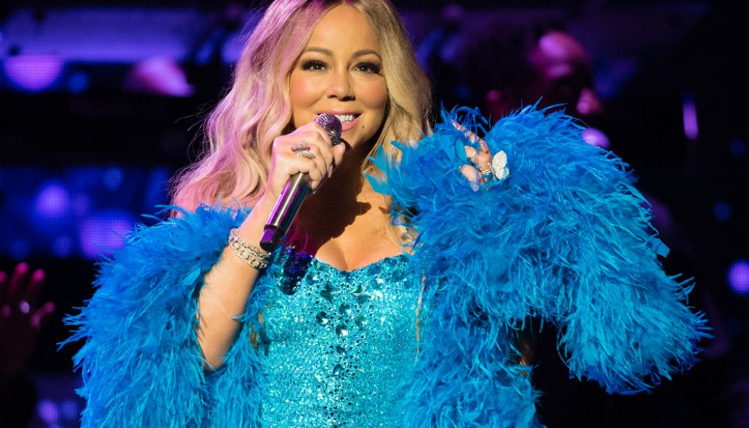 Remember Mariah Carey’s Bottle Cap Challenge? Here’s the Blooper You Didn’t See