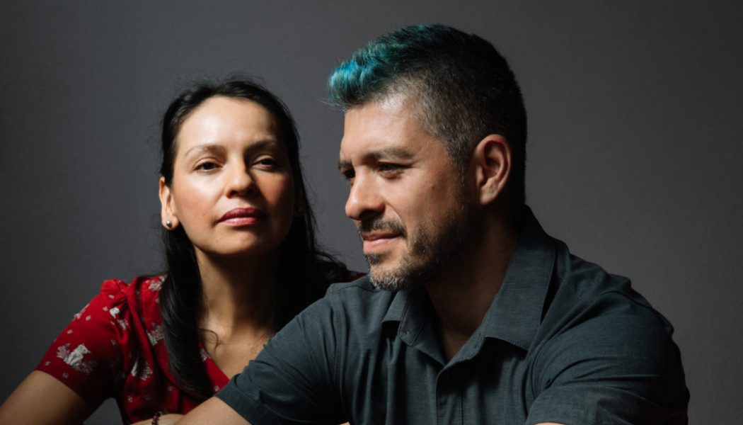 Rodrigo y Gabriela Share 20-Minute Live Rendition of Pink Floyd’s ‘Echoes’