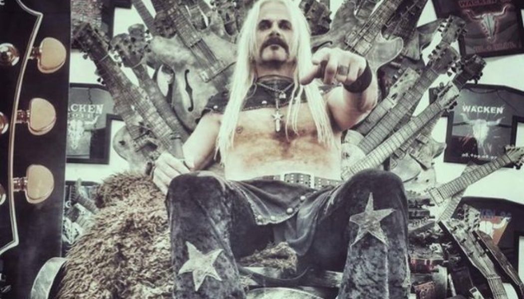 SNOWY SHAW’s Autobiography ‘The Book Of Heavy Metal’ To Include Foreword By MIKKEY DEE