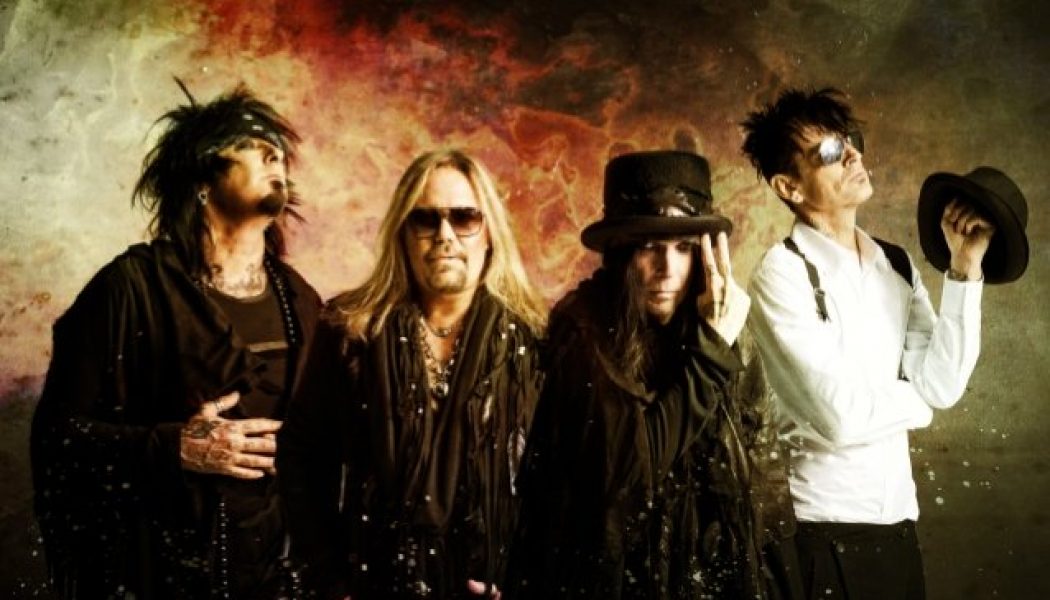 TOMMY LEE Says MÖTLEY CRÜE Reuniting For ‘The Stadium Tour’ Was ‘A No-Brainer’