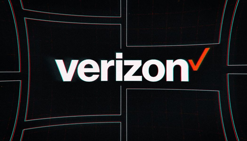 Verizon adds broadband customers, but revenue dips amid slower device sales