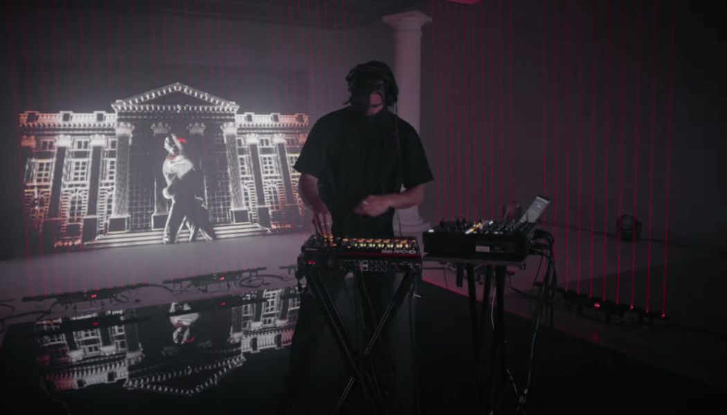 Watch Apashe’s Mind-Bending DJ Set from the “League of Legends Mid-Season Streamathon”