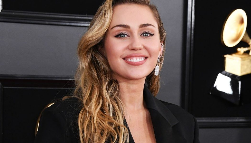 Watch Miley Cyrus Dance to This Classic ’90s Throwback Hit With Cody Simpson