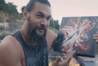 Actor JASON MOMOA Gets Advance Copy Of METALLICA’s ‘S&M2’ Release: ‘It’s Amazing’