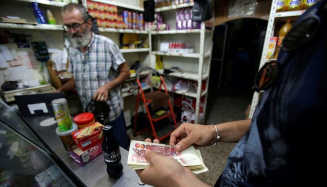 Algerians increasingly nervous over their country’s cash shortage