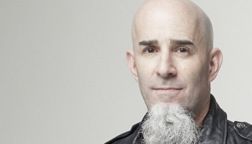 ANTHRAX’s SCOTT IAN Blasts Bands Who Rely Heavily On Backing Tracks During Live Performances