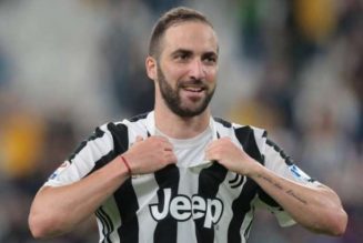 Aston Villa, West Ham linked with move for Gonzalo Higuain